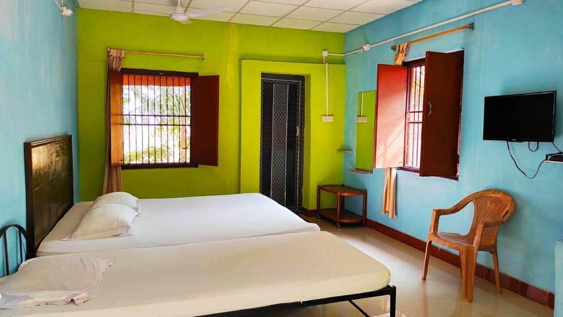 Estuarine Village Resort Sātabhāya Eksteriør bilde
