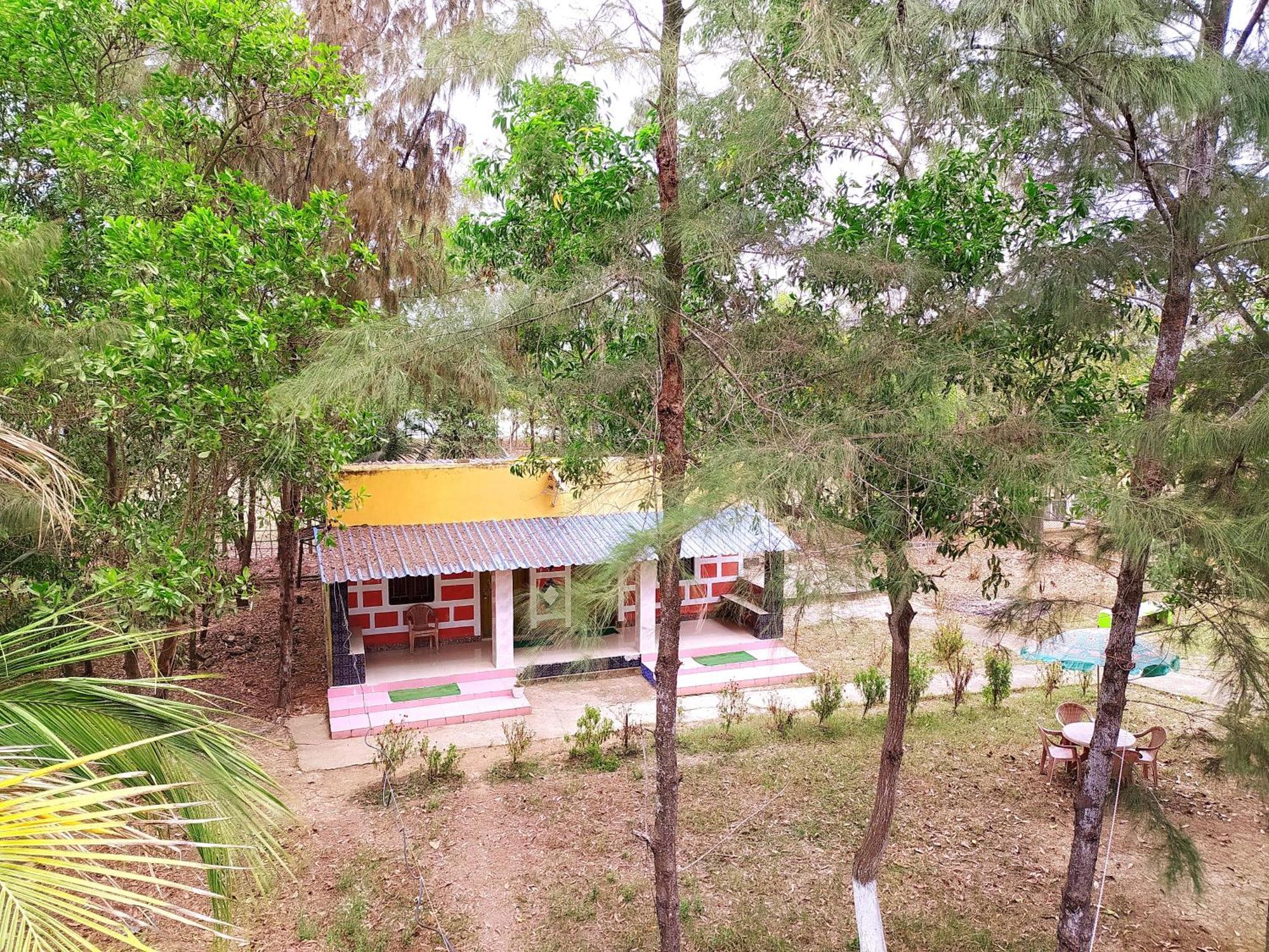 Estuarine Village Resort Sātabhāya Eksteriør bilde