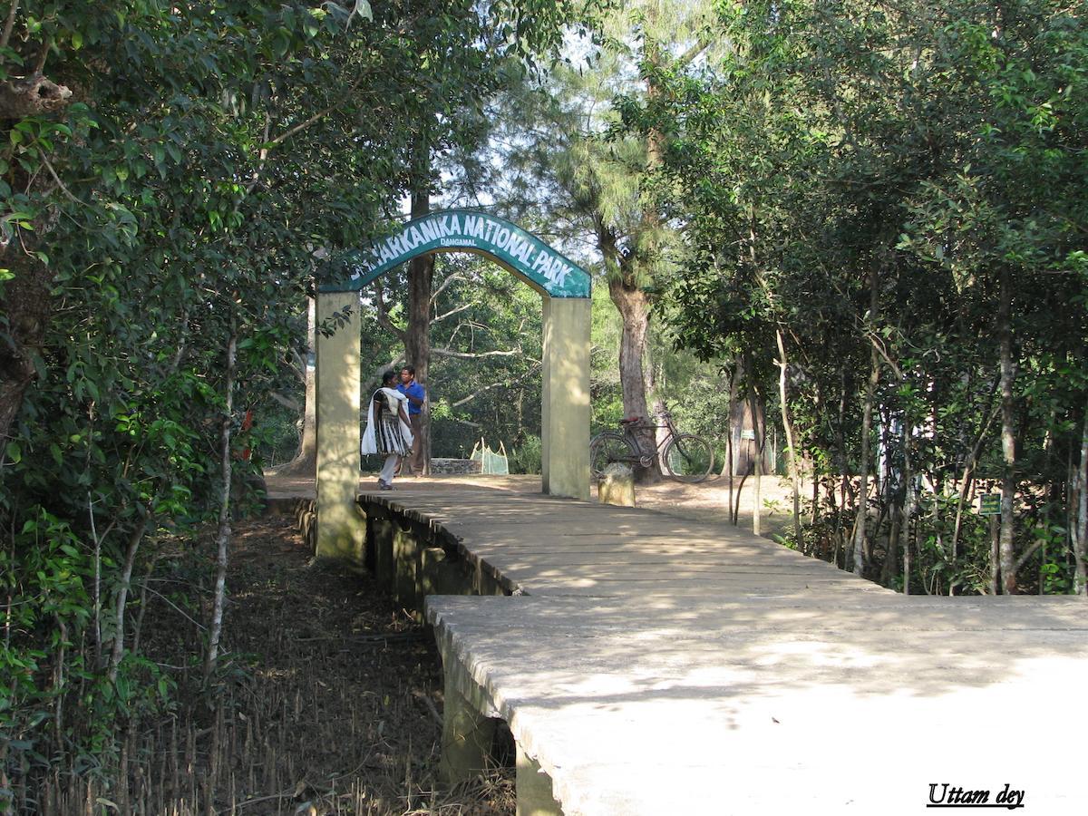 Estuarine Village Resort Sātabhāya Eksteriør bilde