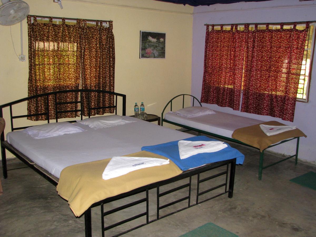 Estuarine Village Resort Sātabhāya Eksteriør bilde